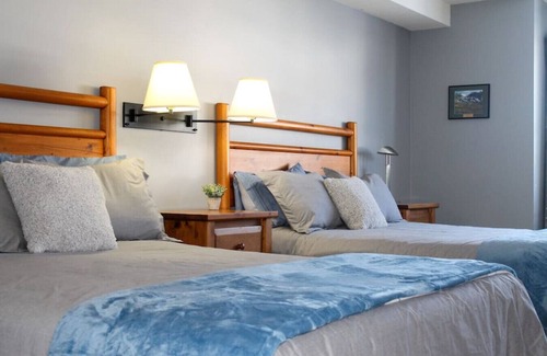 Okanagan-Similkameen Cabin | Apex Mountain ~ Cozy Corner ~ Apex Mountain Inn