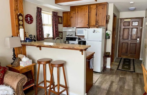 Okanagan-Similkameen Cabin | Apex Mountain ~ Belle Apres Studio 314 ~ Best location on the hill