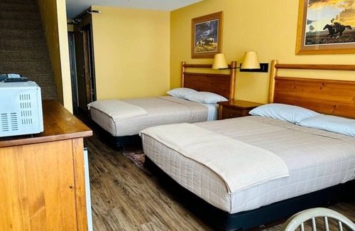 Okanagan-Similkameen Apartment | Apex Mountain ~ Alpine Ski Out ~ Apex Mountain Inn