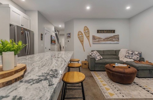 Okanagan-Similkameen House | Apex Mountain ~ Gone Ski'Inn ~ The Perfect Place to Gather