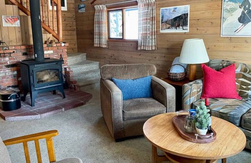 Okanagan-Similkameen Cabin | Apex Mountain ~ Kennedy Kaban ~ All You Need for a Family Getaway