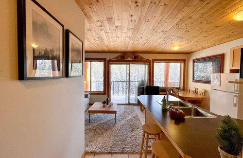 Okanagan-Similkameen Condo | Apex Mountain ~ Mountain Tranquility