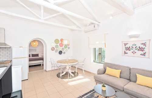 Spilia House | APITHANO Enjoy the "SOUND" of silence