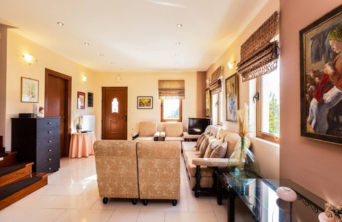 Armenoi House | Apoi Inn, cozy place between north and south!