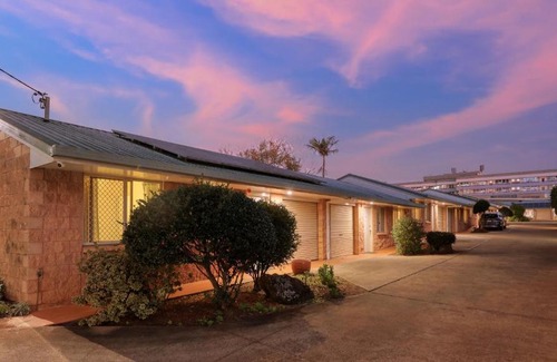 South Toowoomba Apartment | Apollo Lodge