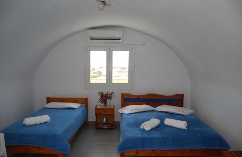Santorini House | Apollo Rooms