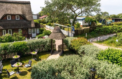 Dierhagen Ost Apartment | App. 1 Windhook Bridge - Hotel Haus Windhook (right on the Baltic Sea)