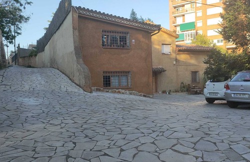 Sant Genis dels Agudells Apartment | App., 25 min plaça de Catalunja, rural quiet environment with parking lot