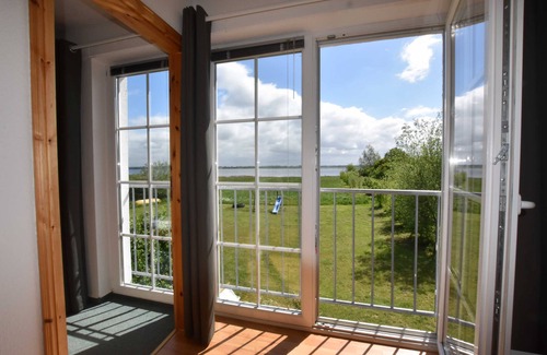 Insel Poel Apartment | App.6/4-room (6 adults + 1 baby), attic, with water view - Ferienwohnungen Zum