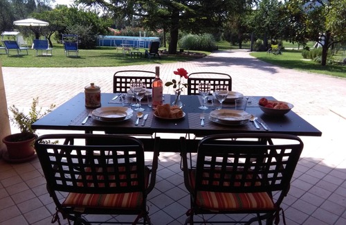 Roe Volciano Apartment | App. Margherita with swimming pool - surrounded by greenery for relaxing holidays