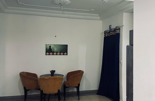 Yaounde Apartment | Apparmmen furnished, Located in yde, place: total biteng at 30m from fonctionne.