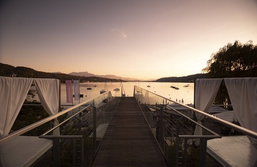 Poertschach am Woerthersee Apartment | Appartement Direkt am Wörthersee mit Privatstrand und Reserviertem Parkplatz