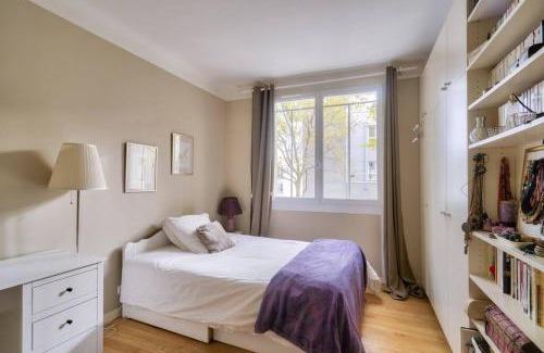 Combat Apartment | Appart calme à Buttes-Chaumont