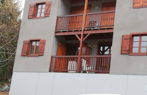 Cauterets Apartment | Appart duplex 48 m2 6 pers 500 m des télécabines cauterets 65110 2 nights min