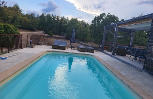 Saint-Cezaire-sur-Siagne Apartment | Appartement au Calme Dans Maison