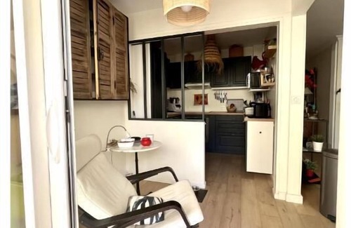 Sud Apartment | Appart Lumineux à 10 Minutes à Pied du Centre ,niché Dans un Écrin de Verdure
