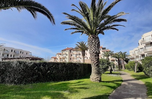 Saint-Cyprien Plage Apartment | Appart Piscine, Sea view, near Collioure