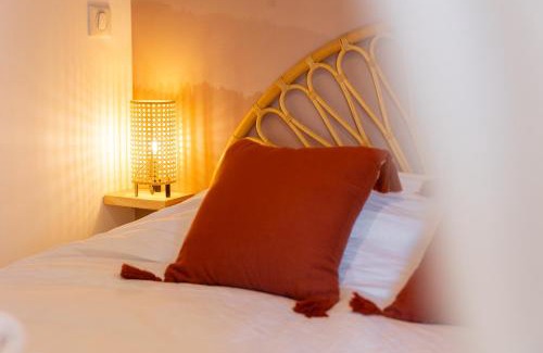 Les Sablettes Apartment | Appart proche plage, idéal et tranquille, parking privé - arrivée autonome - lit queen size