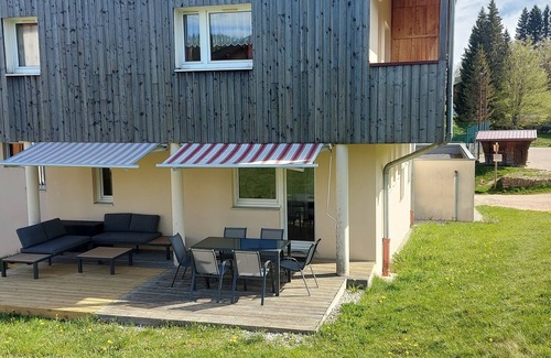 Premanon Apartment | Appart Spacieux rez de Chaussée. 6 Pers + 1 Bébé. Station des Rousses-prémanon