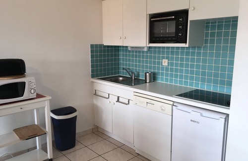 Carnac Apartment | Appart T3, 6 people DRC in residence with swimming pool in CARNAC BEACH and WIFI