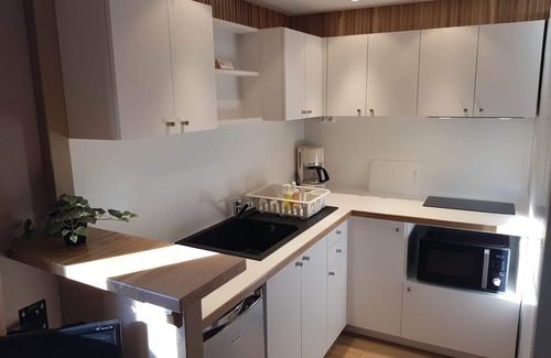 Ennezat Apartment | Appart. Tilleul (2 bedrooms)
