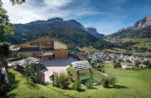 Corvara in Badia Apartment | Appartamenti Col da Vënt