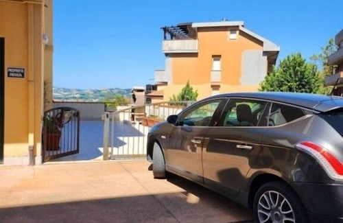 Castorano House | Appartamentino con Vista sui Sibillini e Borgo