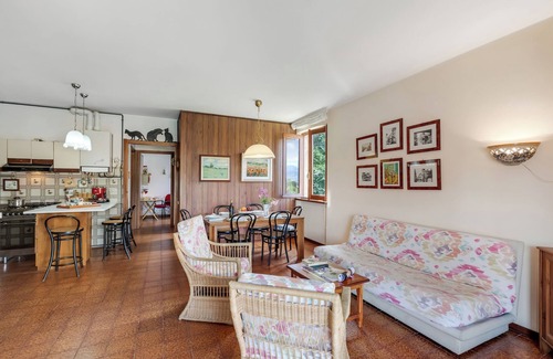 Laveno House | Appartamento Alessandra, Laveno Mombello, Italy