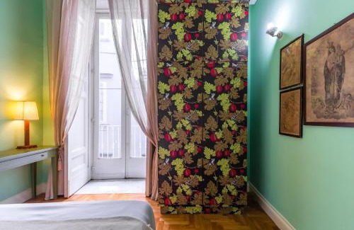 Naples City Centre Apartment | Appartamento a Piazza Cavour by Wonderful Italy