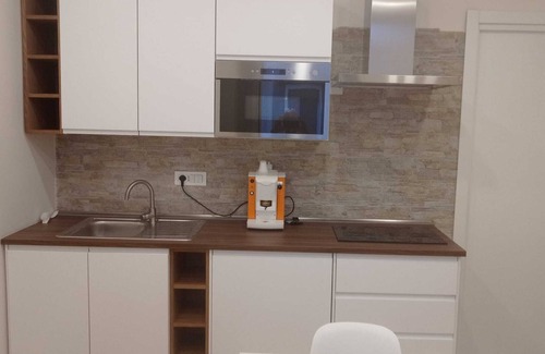 Naples City Centre Apartment | Appartamento Appena Ristrutturato di Fronte al Duomo di Napoli, Centro Storico