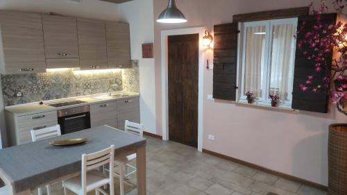 Fanzolo Apartment | Appartamento Balcone fiorito
