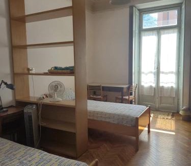Lecco House | Appartamento completo o Camere private, Lecco Centro vicino alla stazione e al lago