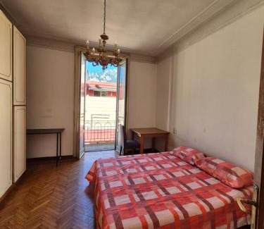 Lecco House | Appartamento completo o Camere private, Lecco Centro vicino alla stazione e al lago
