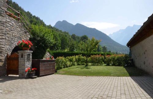 Champlong Dessus Apartment | Appartamento Con Giardino