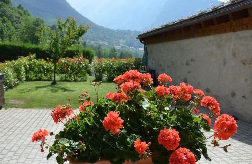 Champlong Dessus Apartment | Appartamento Con Giardino