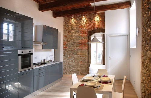 Quartiere di Porta Crucifera Apartment | Appartamento Donato: A characteristic and welcoming apartment situated in an elegant thirteenth-century building, with Free WI-FI.