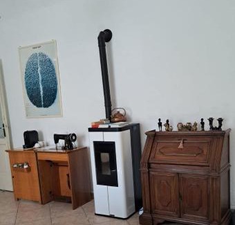 Alzano Lombardo Apartment | Appartamento in Corte Storica