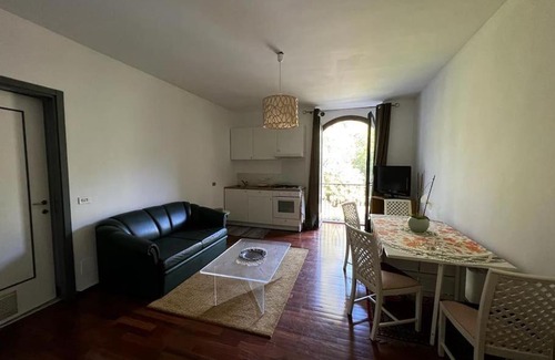 Oleggio Castello Apartment | Appartamento in Villa Storica