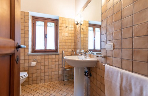 Chiusi della Verna Other | Appartamento Falco Piccolo with Hills View, Pool, Garden & Wi-Fi