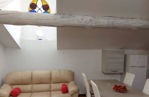 Gallarate Apartment | Appartamento Mansardato con due camere da letto presso Villa Mirabilia