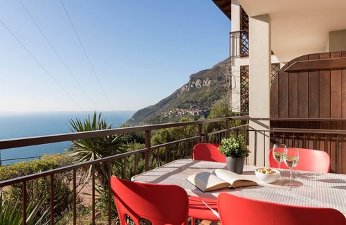 Oldesio Apartment | Appartamento Panorama wit lake view balcony