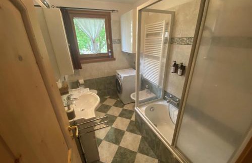 Bormio Apartment | Appartamento 'Reit' - Bormio - giardino, parcheggio, Wi-fi