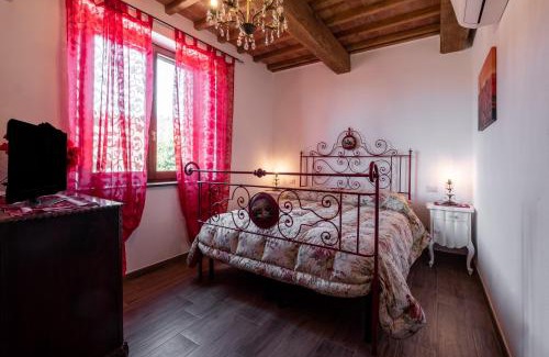 Manciano House | Appartamento Rosso - Monte Crespini