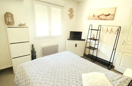 Route d'Arles Apartment | AppartCosy Emplacement Idéal avec Terrasse & Parking Privé