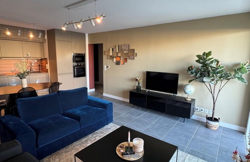 Villeneuve-les-Avignon Apartment | Appartement Avec Jardin Neuf et Élégant Dans une Résidence Calme