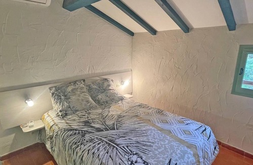 Guerrevieille Apartment | Appartement à 5 Minutes à Pied de la Plage des Cigales