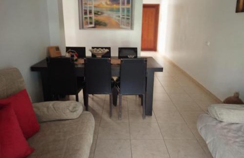 Marina Smir Apartment | Appartement à deux pas de la Mer avec Vue Imprenable sur l'Océan et Jardin Paysager