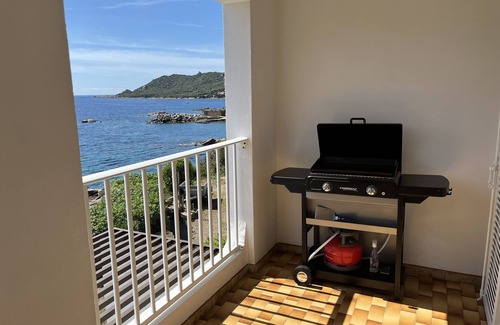 Casaglione Apartment | Appartement à Tiuccia, les Pieds Dans L'eau, Climatisé, Wifi