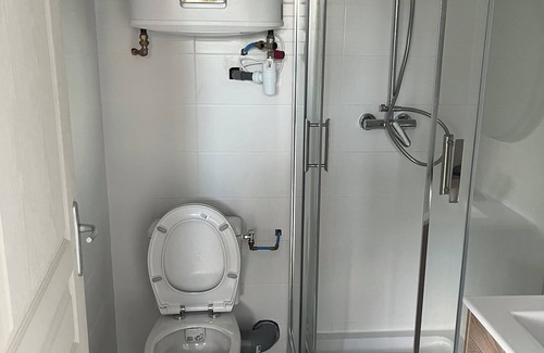Reims Apartment | Appartement 1 Pièce Rénovée Avec Salle Deux Bain Clic Clac
