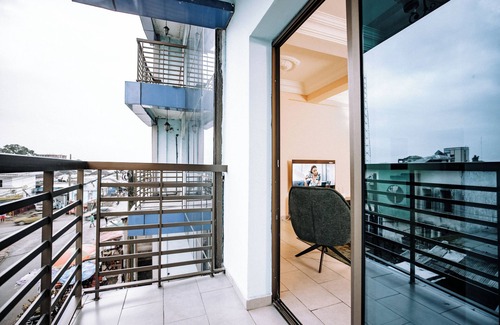 Douala Apartment | Appartement 2 Chambres Avec Parking et Vigile, Situé en Centre-ville